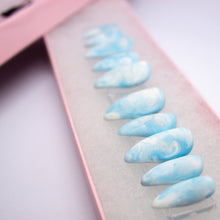 Load image into Gallery viewer, Blueberry Milk Press On Nail Set
