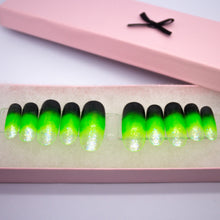 Load image into Gallery viewer, Green Ombre Confetti Press On Nails Set
