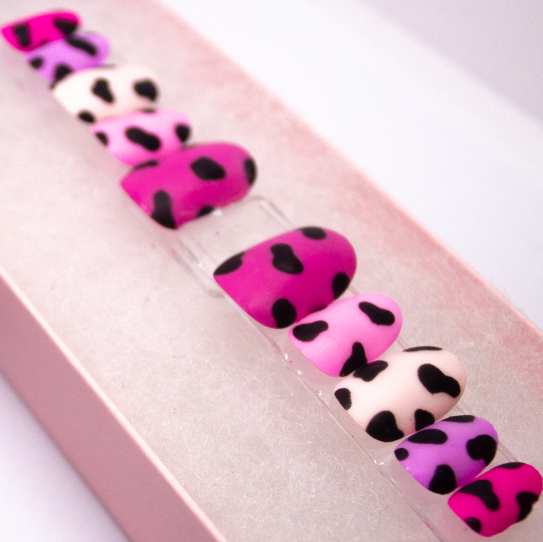 Pink Cow Spot Press On Nail Set