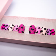 Load image into Gallery viewer, Pink Cow Spot Press On Nail Set
