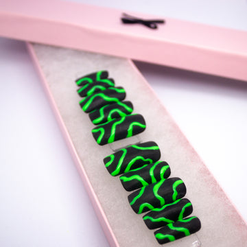 Black Radiation Press On Nail Set