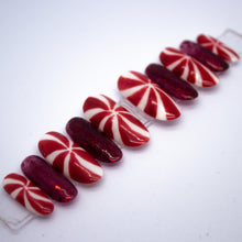 Load image into Gallery viewer, Peppermint Swirl Press On Nail Set
