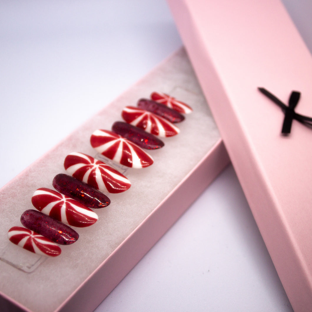 Peppermint Swirl Press On Nail Set