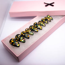 Load image into Gallery viewer, Candy Corn Glitter Press On Nail Set

