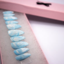 Load image into Gallery viewer, Blueberry Milk Press On Nail Set

