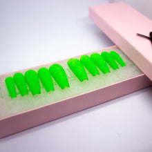 Load image into Gallery viewer, Slime Sugar Press On Nail Set
