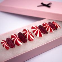 Load image into Gallery viewer, Peppermint Swirl Press On Nail Set
