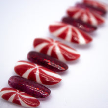 Load image into Gallery viewer, Peppermint Swirl Press On Nail Set
