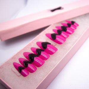 Black Hearted Press On Nail Set