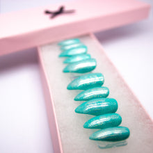 Load image into Gallery viewer, Baby Blue Holographic Press On Nail Set
