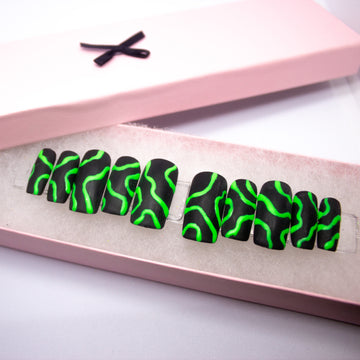 Black Radiation Press On Nail Set