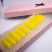 Load image into Gallery viewer, Lemon Drop Sugar Press On Nail Set
