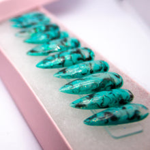 Load image into Gallery viewer, Blue Spilt Ink Press On Nail Set
