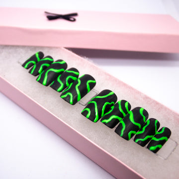 Black Radiation Press On Nail Set