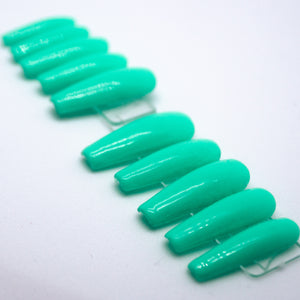 Minty Press On Nail Set