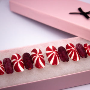 Peppermint Swirl Press On Nail Set
