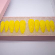 Load image into Gallery viewer, Lemon Drop Sugar Press On Nail Set
