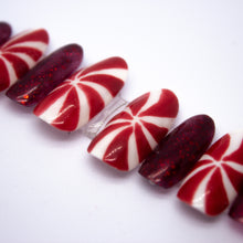 Load image into Gallery viewer, Peppermint Swirl Press On Nail Set
