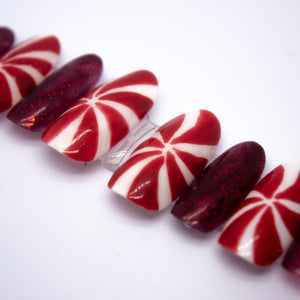 Peppermint Swirl Press On Nail Set