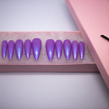 Load image into Gallery viewer, Liquid Lilac Press On Nail Set

